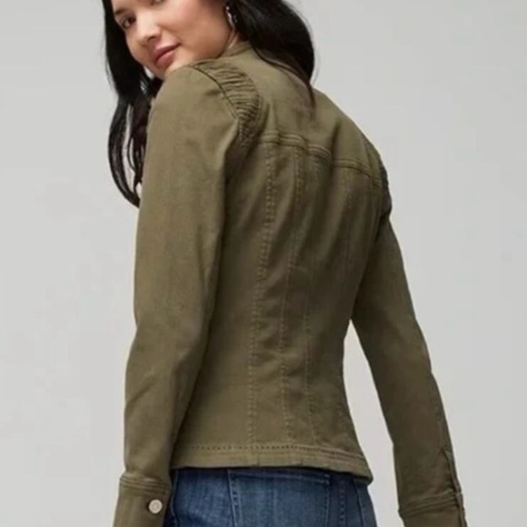 NWT - Size 4 - White House Black Market Utility Jacket in Olive - Picture 2 of 6